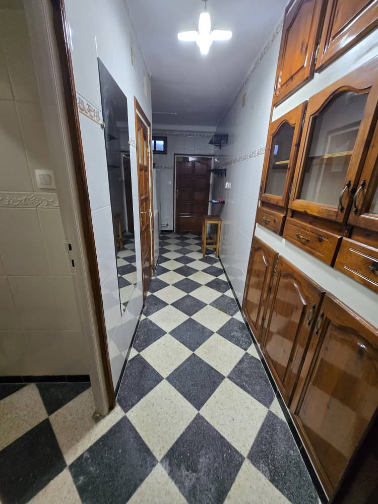 Appartement F3 a kouba