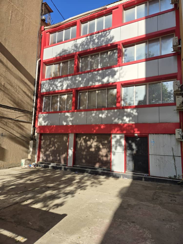 LOCATION PETIT IMMEUBLE  R+3 SUP 212 M2 A EL BOUNI MEDIBAT 