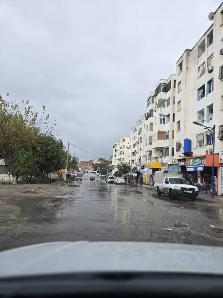 VENTE LOCAL COMMERCIAL SUP 29 M2 A BOUKHADRA 3 EL BOUNI 