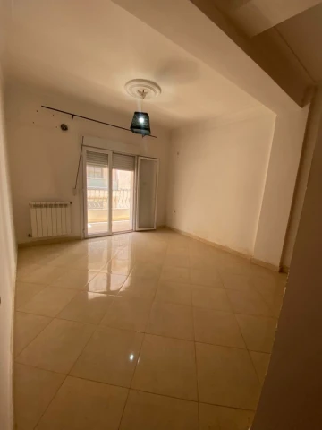 Appartement F4 a Boumerdes 