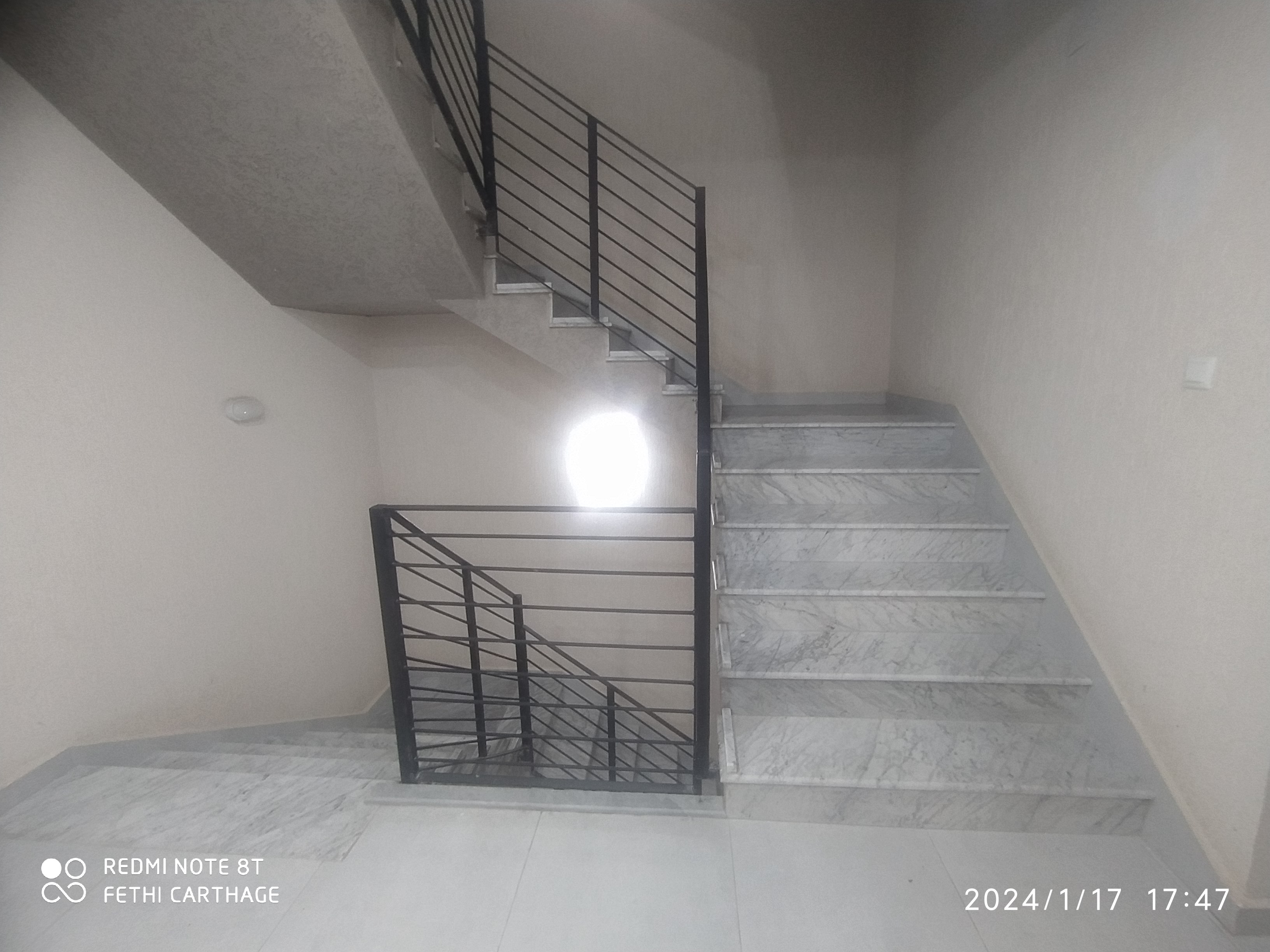 VENTE F4 A SIDI AISSA IMMEUBLE PRIVE ANNABA