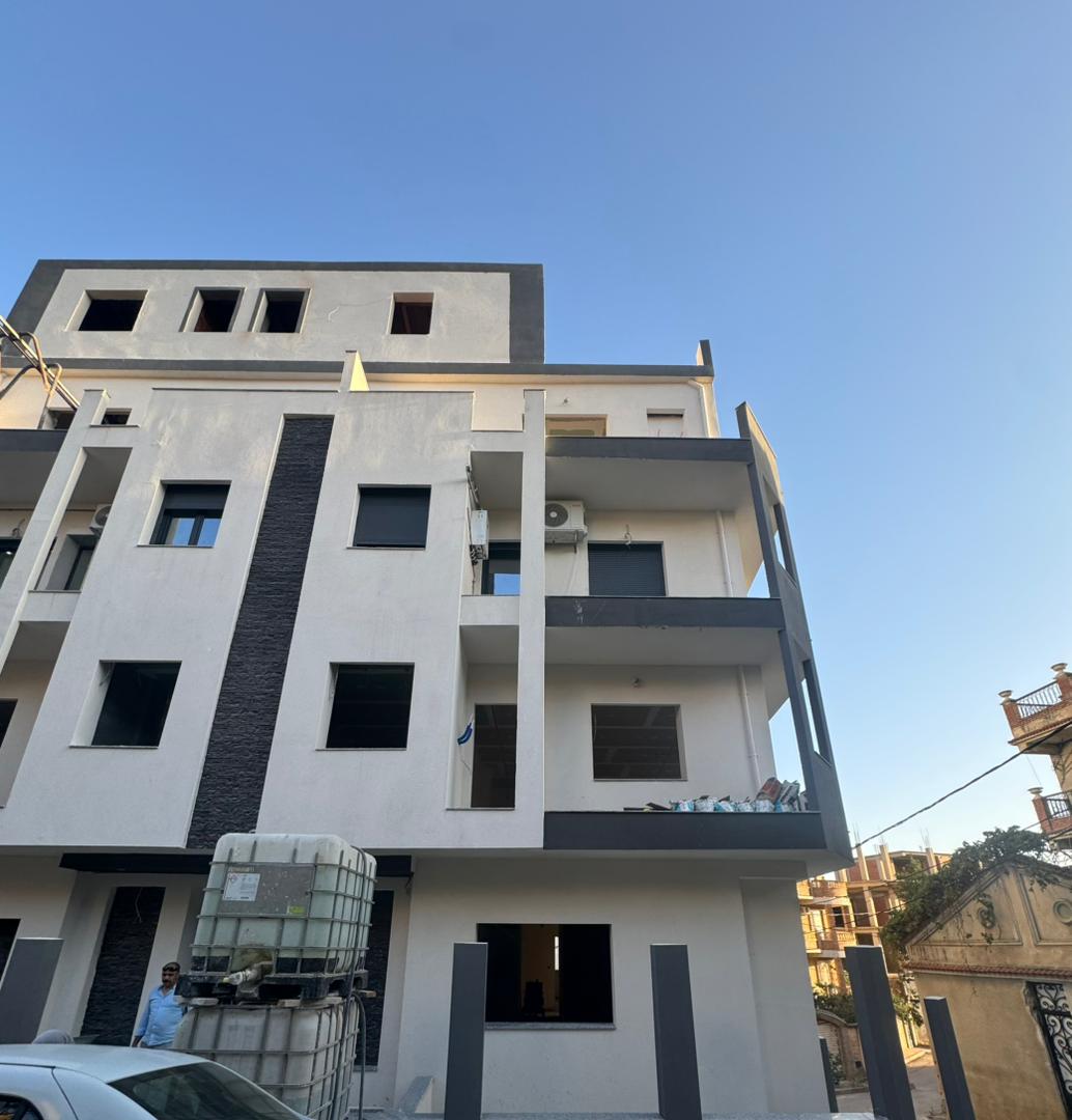 f4 Bouzareah – Carnot