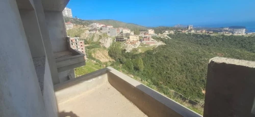 Vente une CARCASSE De villa à annaba 