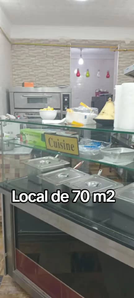 Local a dr saadan alger centre avec matériel 